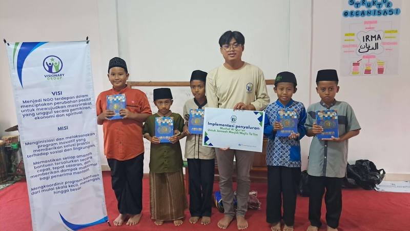 Penyaluran Program Al Quran Untuk Santri